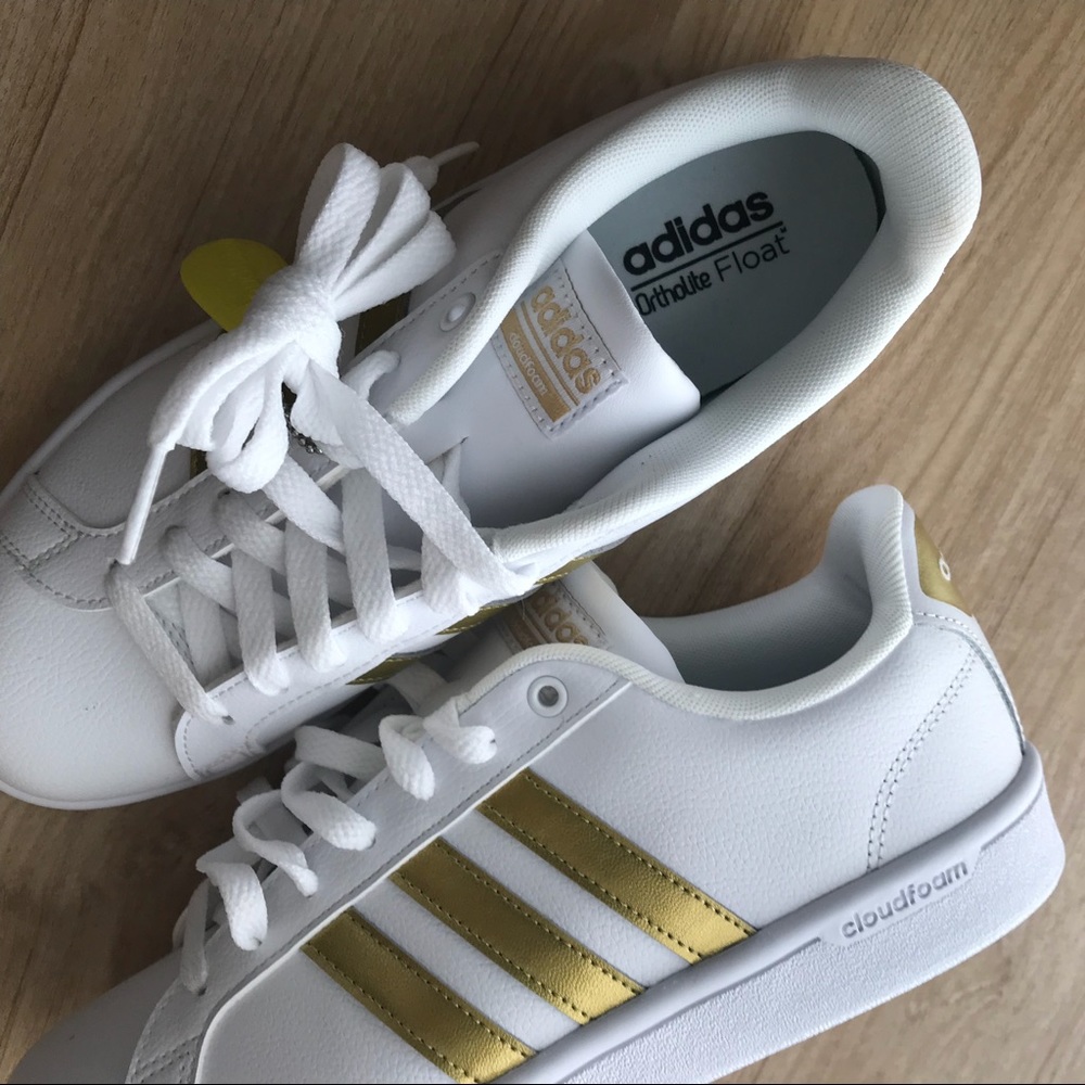NWT Adidas Cloud-Foam Sneakers - Picture 5 of 6